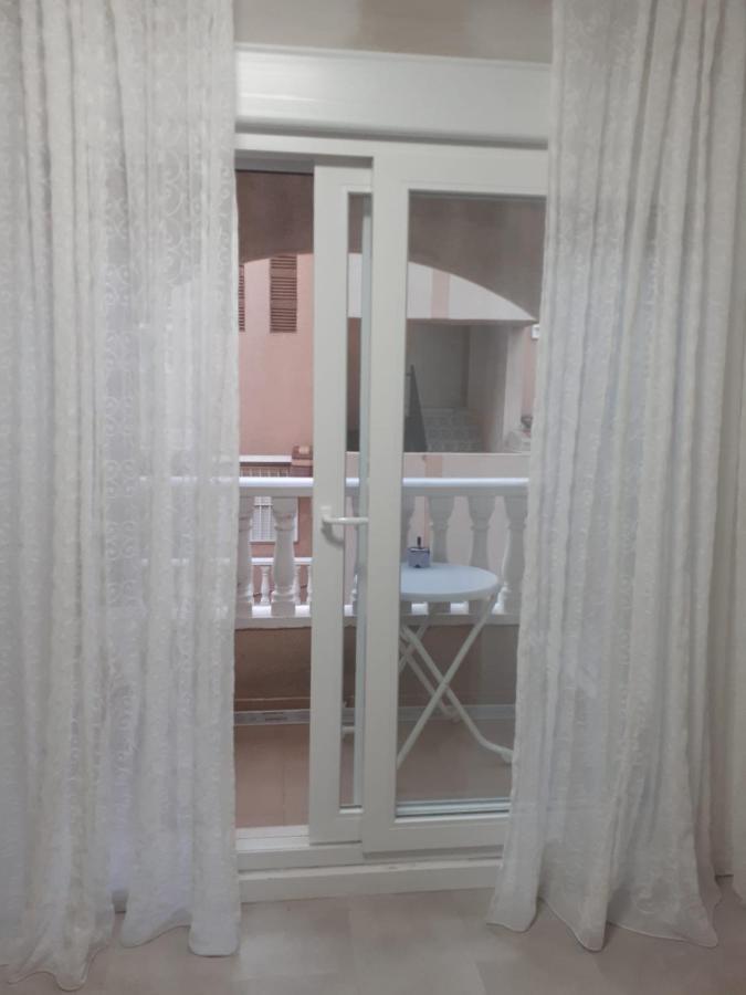 Apartments Near Park Torrevieja Exterior photo